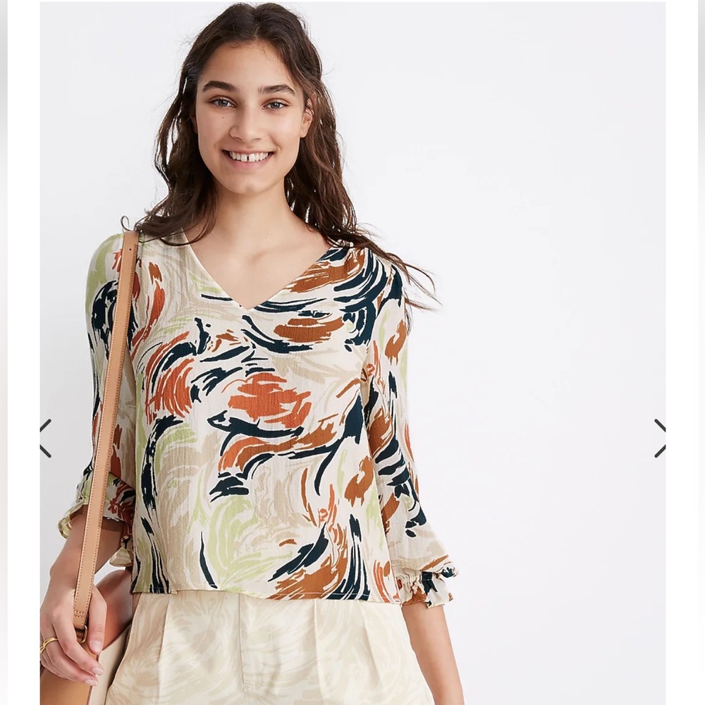 Madewell v-neck ruffle-cuff top in brushing up